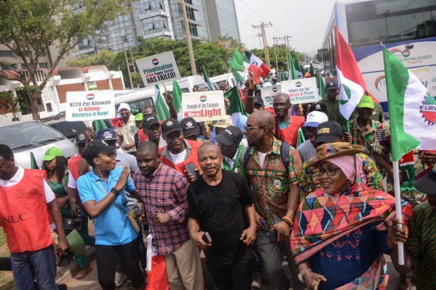 Minimum wage: Labour threatens 30-day strike, alleges plan to decentralise talks