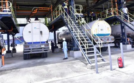 Dangote’s 1,000 trucks arrive, fuel distribution to begin from S’West