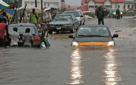 NiMet forecasts 3 days thunderstorm, heavy rain across Nigeria