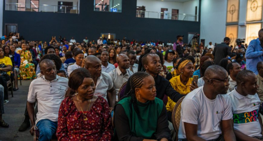 Gov Okpebholo Gives Employment Letters To 5,000 Teachers