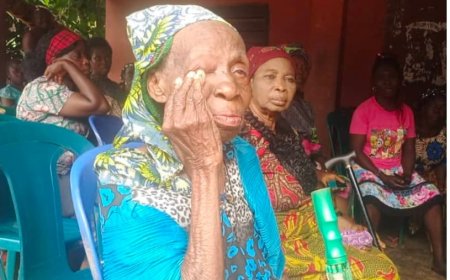 96-year-old woman in tears as INEC declares her voter card ‘invalid’ in Anambra