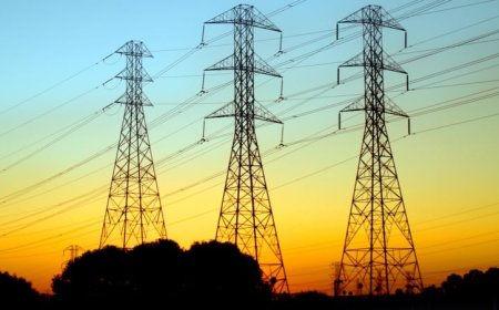 Electricity Workers Threaten Nationwide Shutdown