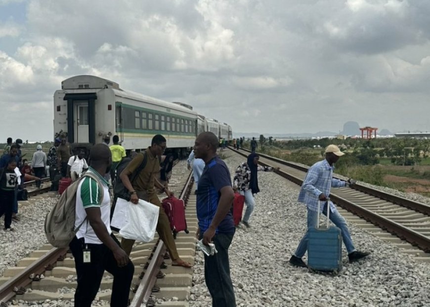 Passenger Narrates How Abuja-Kaduna Train Derailed